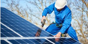 Installation Maintenance Panneaux Solaires Photovoltaïques à Le Favril